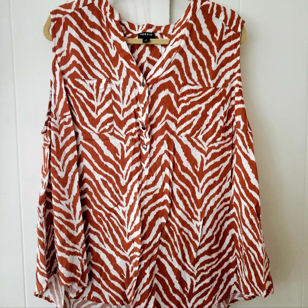 Size 3, Torrid Top